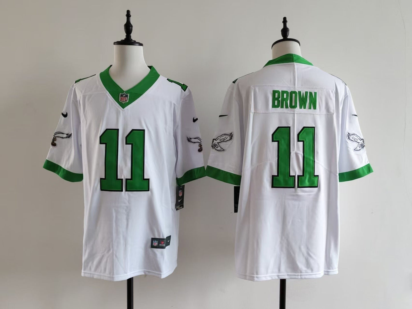 Men's Philadelphia Eagles A.J. Brown Jersey-White with green printing