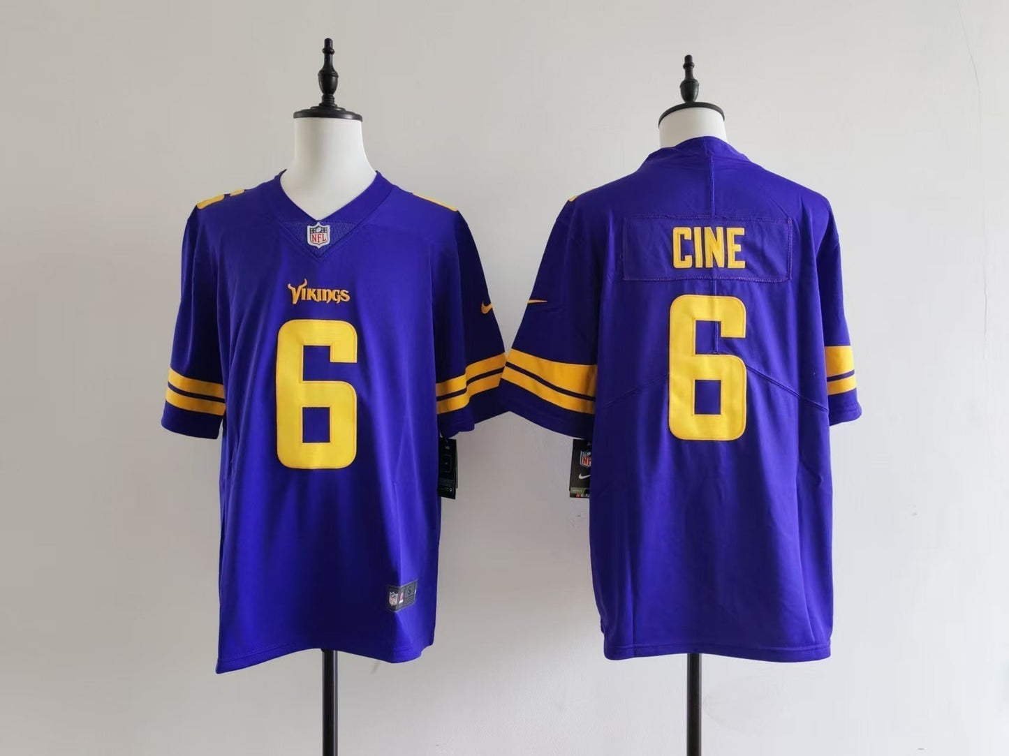 Men's Minnesota Vikings Lewis Cine Jersey - Purple