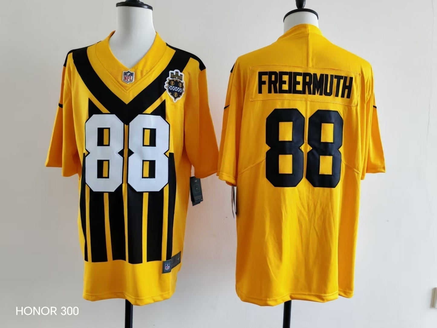 Men's Pittsburgh Steelers Pat Freiermuth Jersey - Retro Yellow-1