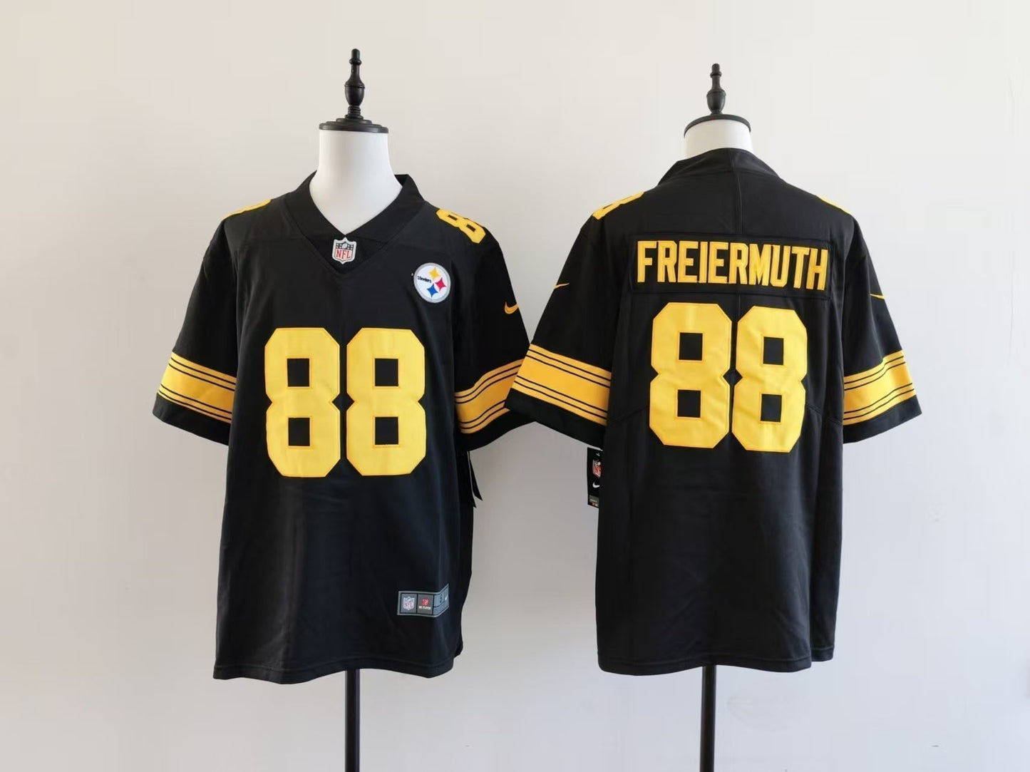 Men's Pittsburgh Steelers Pat Freiermuth Jersey - Black-yellow numbers