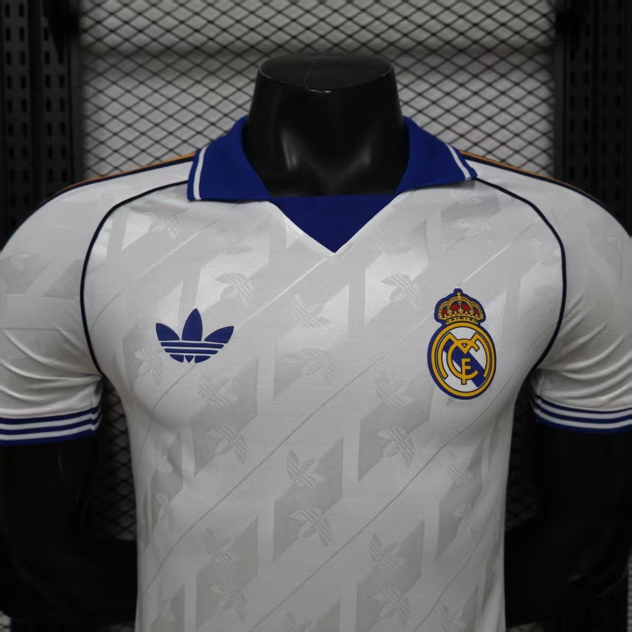 2026 Real Madrid Retro Player Version Jersey