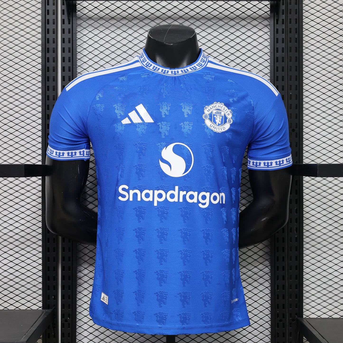 2026 Manchester United Retro Player Version Jersey