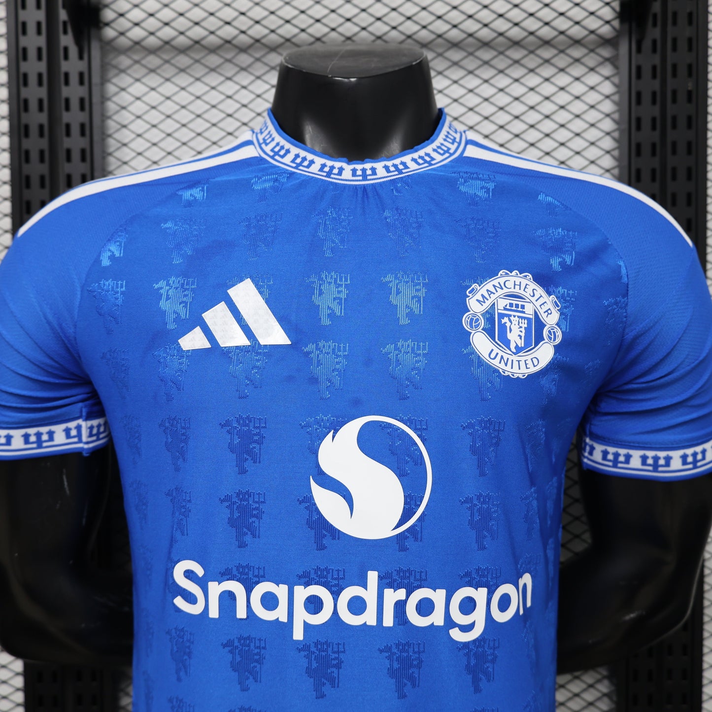 2026 Manchester United Retro Player Version Jersey
