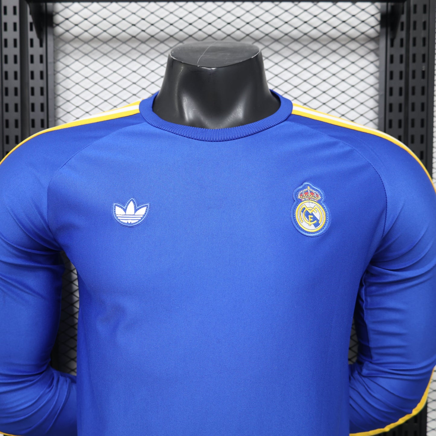 2026 Real Madrid (Blue) Casual Retro Player Version Jersey (Long Sleeve)