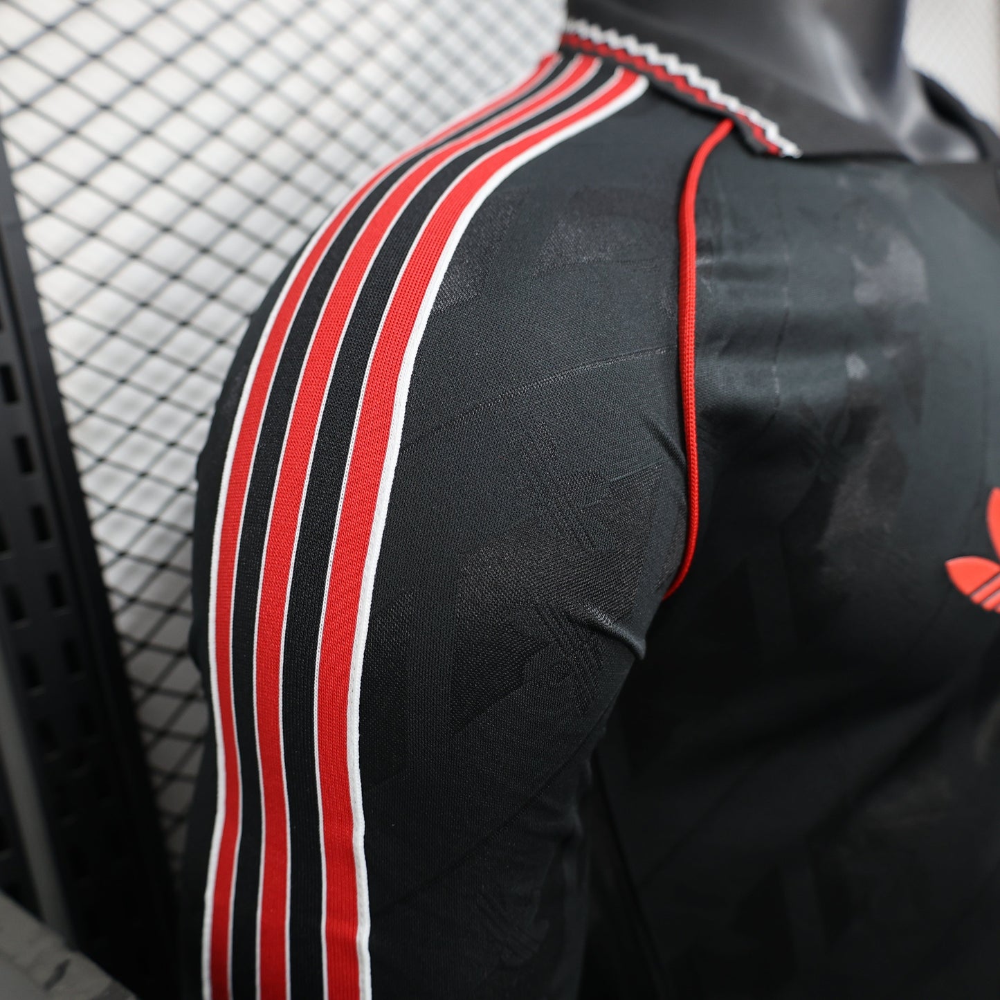2026 Manchester United Retro Player Jersey