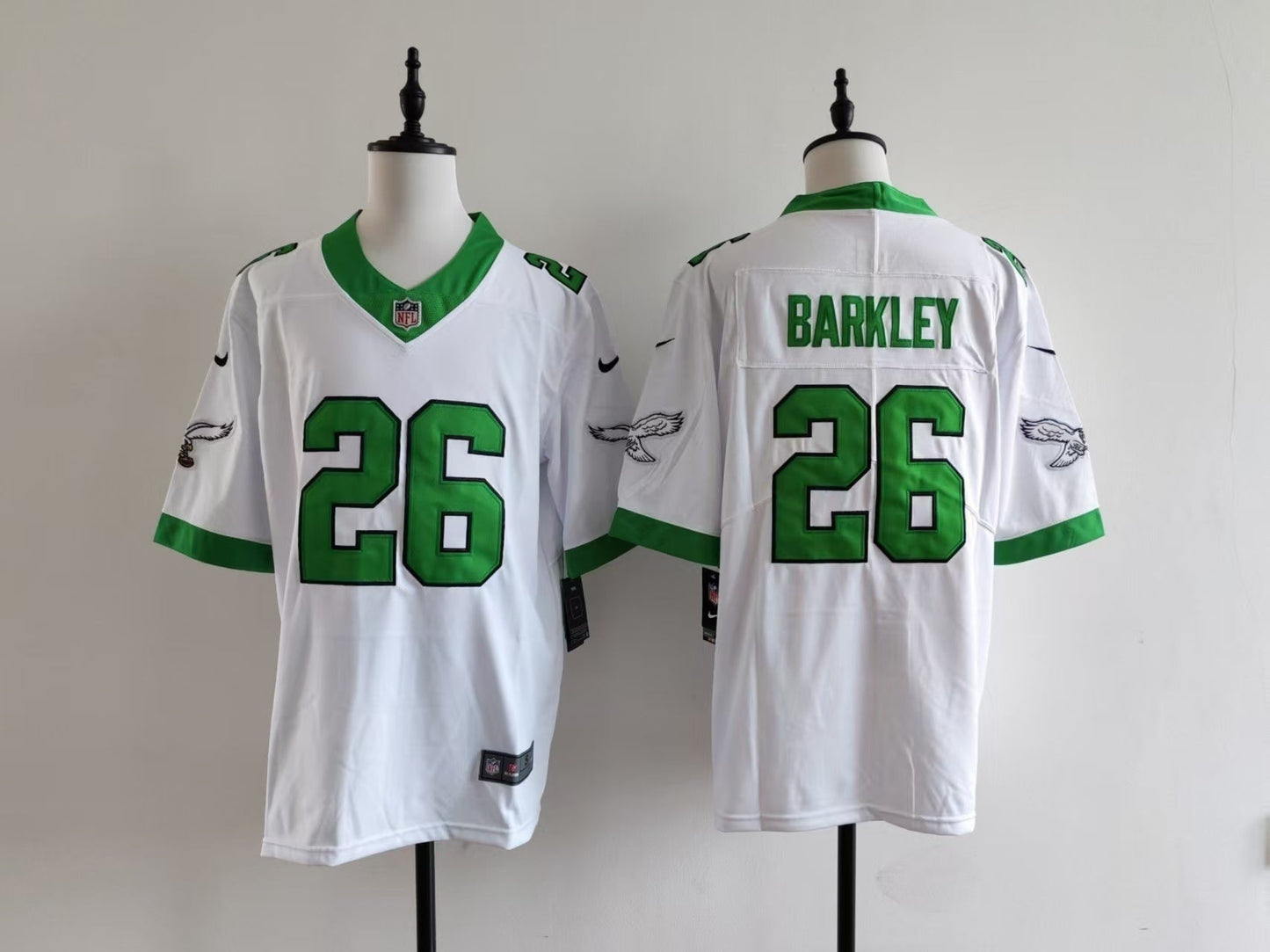 Men's Philadelphia Eagles Saquon Barkley  Jersey-White with green printing