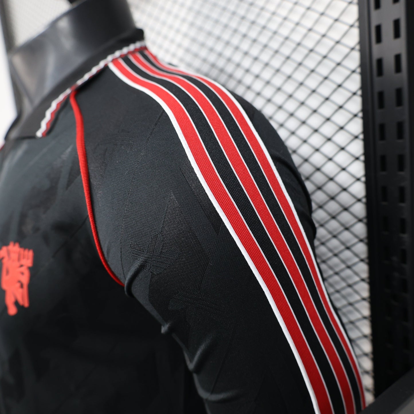 2026 Manchester United Retro Player Jersey