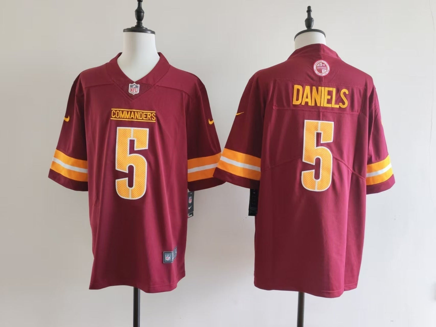 Men's Washington Redskins Jayden Daniels Jersey-Red