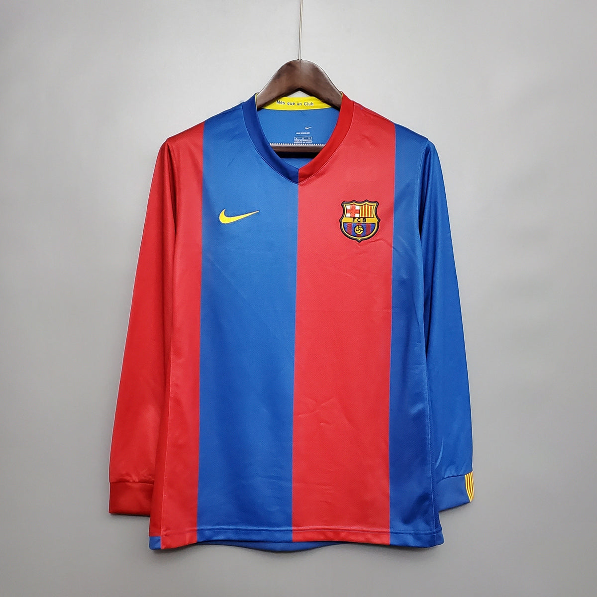 Barcelona 06/07 Home Long Sleeve Retro Jersey